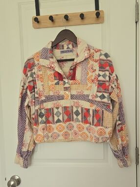 Kimchi Blue Patchwork Print cropped  Shirt Sz S